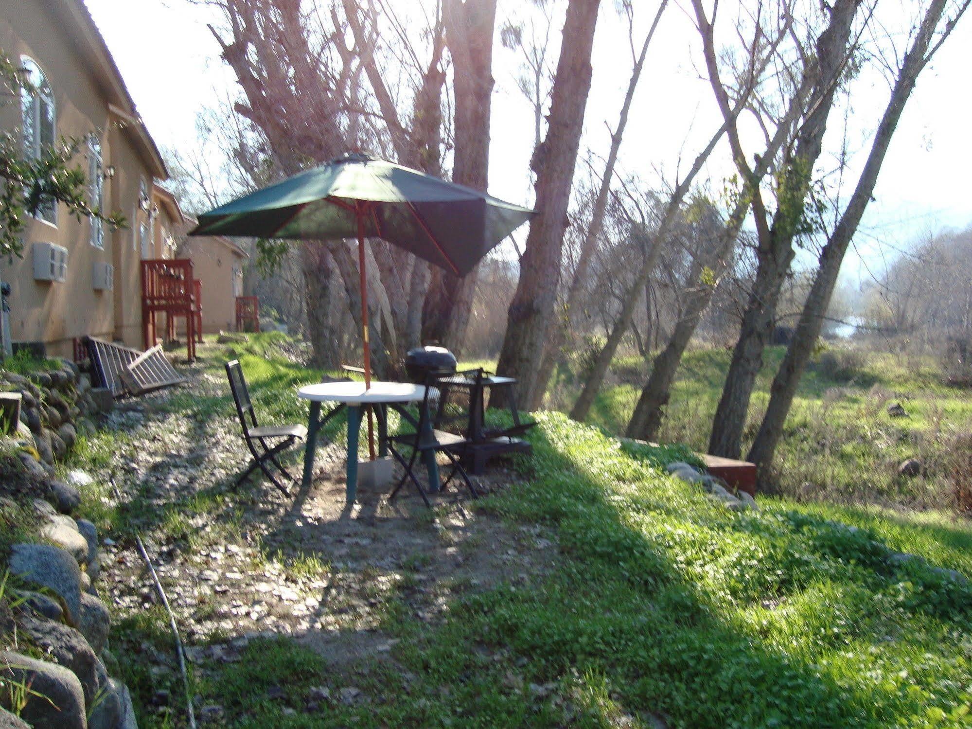 Sequoia Riverfront Cabins Three Rivers Buitenkant foto